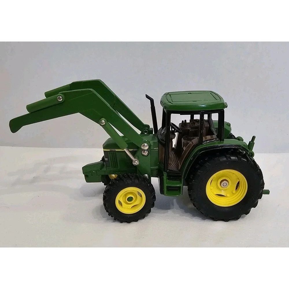 Ertl Tomy 1/32 Scale John Deere 6210 Farm Toy Tractor Diecast (missing‎ bucket)